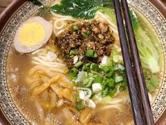 -张氏宽窄巷成都名小吃(华发新天地店)