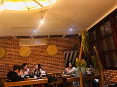 大堂-万记麻辣烫国展总店