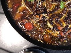-鸿顺老铁锅美蛙鱼府(解放碑店)