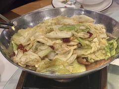 干锅手撕包心菜-春天里餐厅(西田城店)