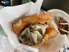 油饼包烧麦-家阳赵师傅油饼包烧麦(粮道街店)