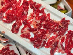 雪花牛肉-来龍儿鲜切牛肉自助老火锅