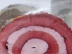 草莓红丝绒卷-星巴克(温州龙湾万达店)