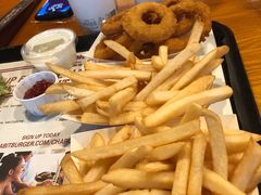 -The Habit Burger Grill 哈比特汉堡(复兴soho店)