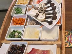 -芸南道·过桥米线(昆明老街旗舰店)