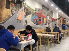 大堂-江城燕子大排档(江汉路步行街店)