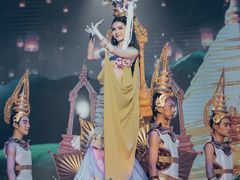 -金东尼人妖秀