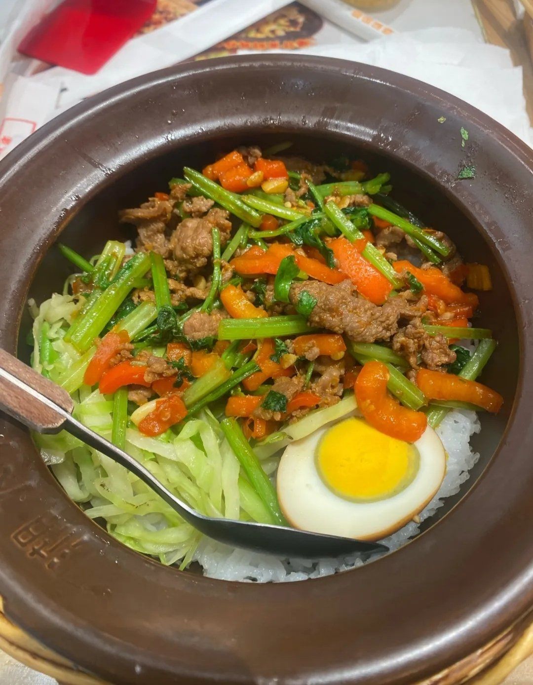 环境不错,卫生也很干净,口味挺好的,两个