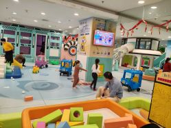 -孩子王童乐园(唐山万达广场店)