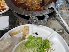 -鸡遇虾煲干锅火锅(小寨金莎店)