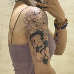 -怪咖纹身刺青