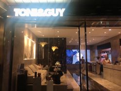 -TONI&GUY