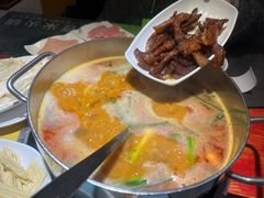 -四季喧黔味豆米火锅(万达广场店)