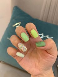 -纤指百魅美甲美睫