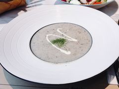 鲜菌蘑菇浓汤-乔泰勒JOETYLER西餐厅(曲江店)