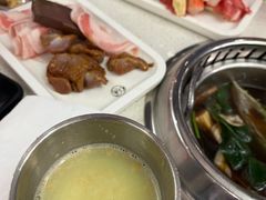 -龍歌自助小火锅(市南金茂湾店)