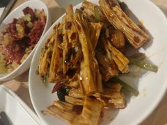 -轻蔬不用等·素食(江苏路店)