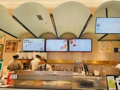 -奈雪的茶(亨特国际广场店)