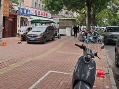 -岳记羊肠馆(陵园小区店)