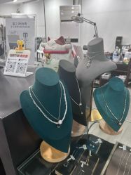 -龙之吻专业刺青·手工耳洞·纹身去色