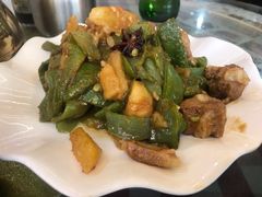 -东北四季饺子王(华山路店)