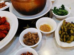 鲜鱼片砂锅粥-欢乐海岸美食联盟