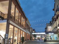 -王府井奥莱临潼小镇(临潼店)