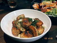 -九月里.自由花园餐厅