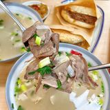 在冬季❗️这口牛肉烧饼配羊汤❗️