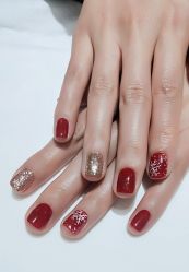 -孔雀手美甲美睫护理