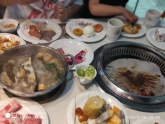 -圣罗巴海鲜烤肉自助(鲅鱼圈万达店)