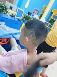 -趣哆剪儿童理发(奥山世纪城店)