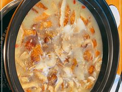 -云朵小院·石锅鱼·野生菌餐厅(蒗放店)