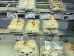 -白玉兰食品甜凤店(合生汇店)