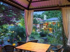 -湘力力小院·鱼汤泡饭(枫林路店)