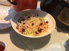 -阿瓦山寨·湘菜现炒·剁椒鱼头王(咸阳总店)