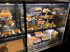 面包甜点陈列柜-星巴克臻选(深圳皇庭广场分店)