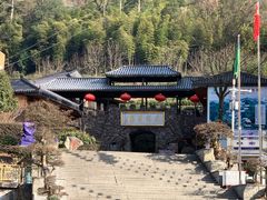 -藏龙百瀑风景区