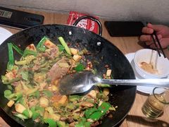 -聚鑫朋酸菜肥肠(文艺路口店)