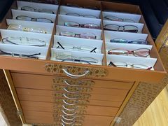 -广州宝岛眼镜武汉和光眼镜市场西区店