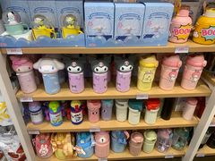 -名创优品(江南新地店)