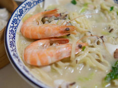 海鲜加目鱼煮面-一路飘香面馆