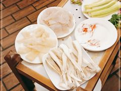 -山城年华老火锅(玉林店)