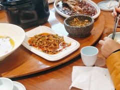 -有红鸡毛店·川菜(建设路店)