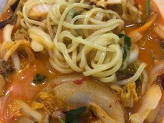 辣海鲜面-桃园中华料理炸酱面(燕儿岛路店)