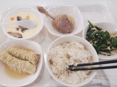 -浦东图书馆读者餐厅