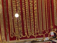 -恒一珠宝·回收黄金钻石奢侈品(灵岩南路店)
