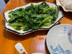 -梁姐啤酒鱼(兴坪古镇店)