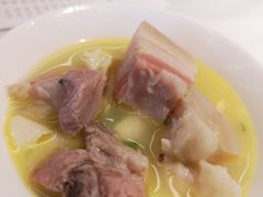 -HOMES上海本帮菜(襄阳公园店)