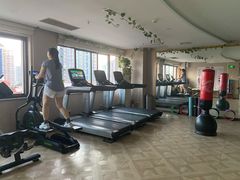 -迈劲健身专业私教(朝青汇店)